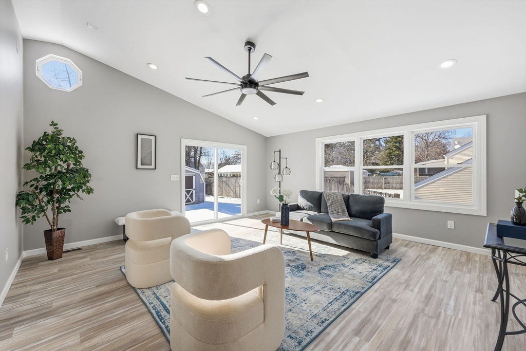 27 Massachusetts Ave