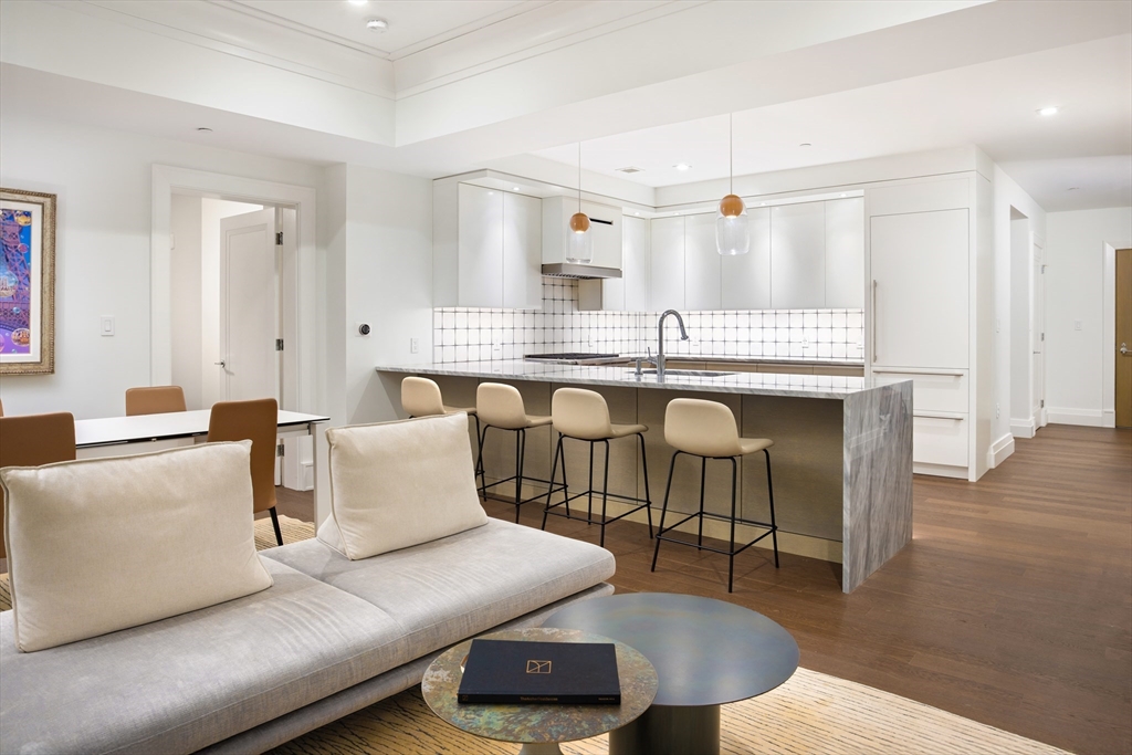 45 Temple St 212