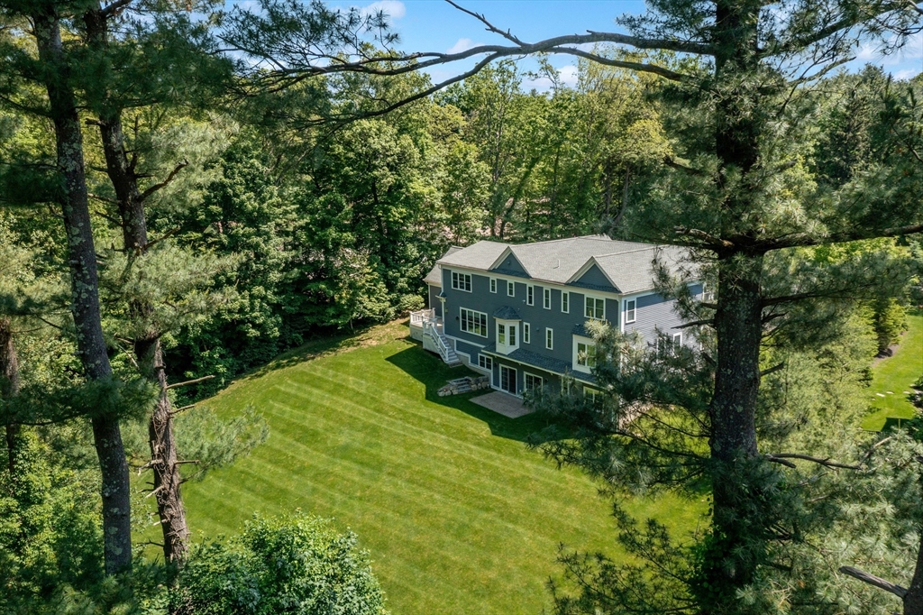 5 Bostonian Way