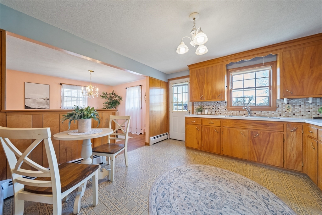 321 Old Marsh Hill Road