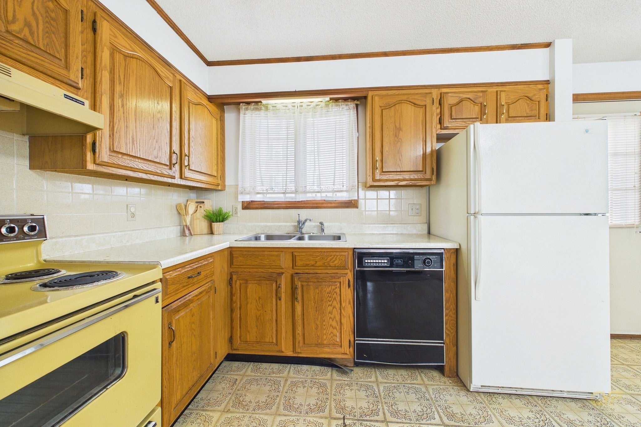 91 Jenkins St, New Bedford, MA Photo #9