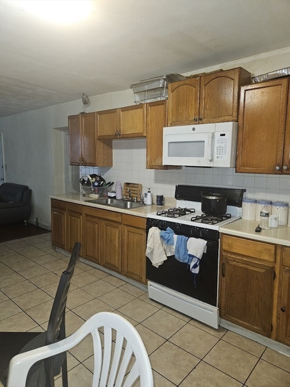 192 Chestnut St 3