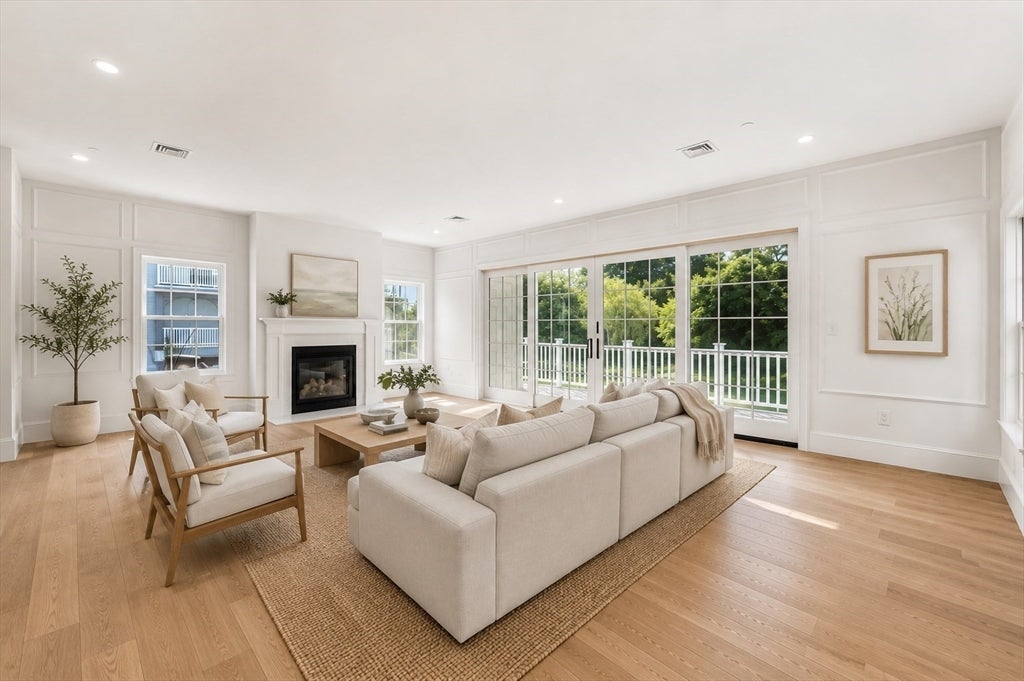 64 Pleasant Street #A, Marblehead, MA, 64 Pleasant Street #A, Marblehead, MA Photo #7