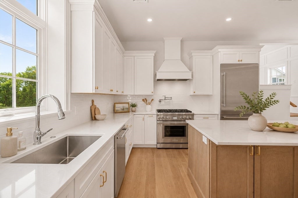 64 Pleasant Street #A, Marblehead, MA, 64 Pleasant Street #A, Marblehead, MA Photo #10