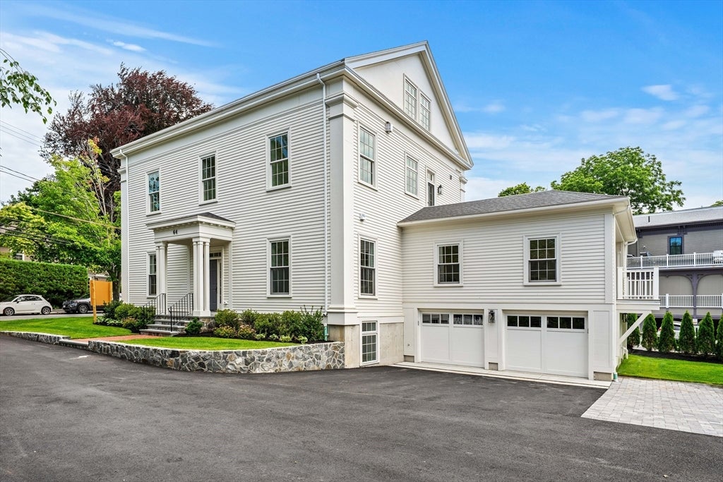 Photo of 64 Pleasant Street, Marblehead, MA