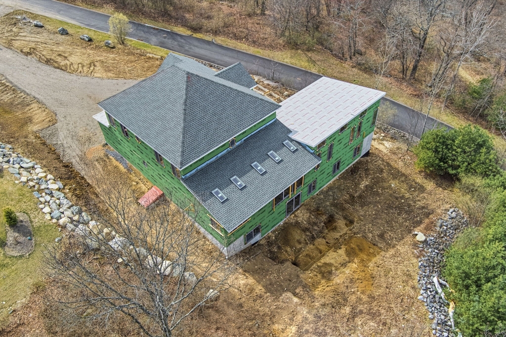 135 Nobscot Drive