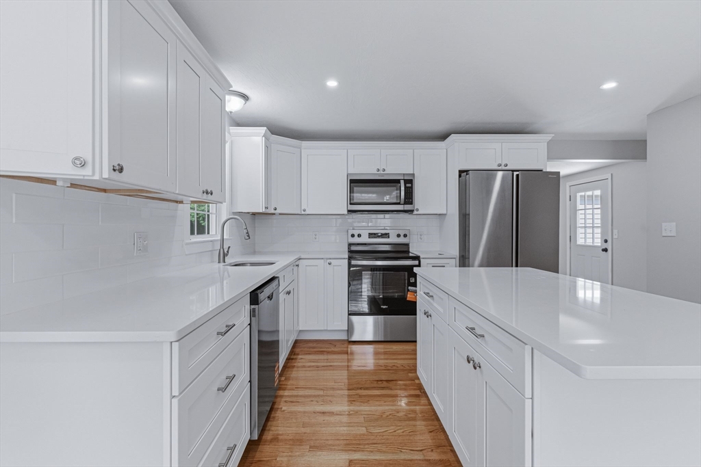 95 Circle Dr