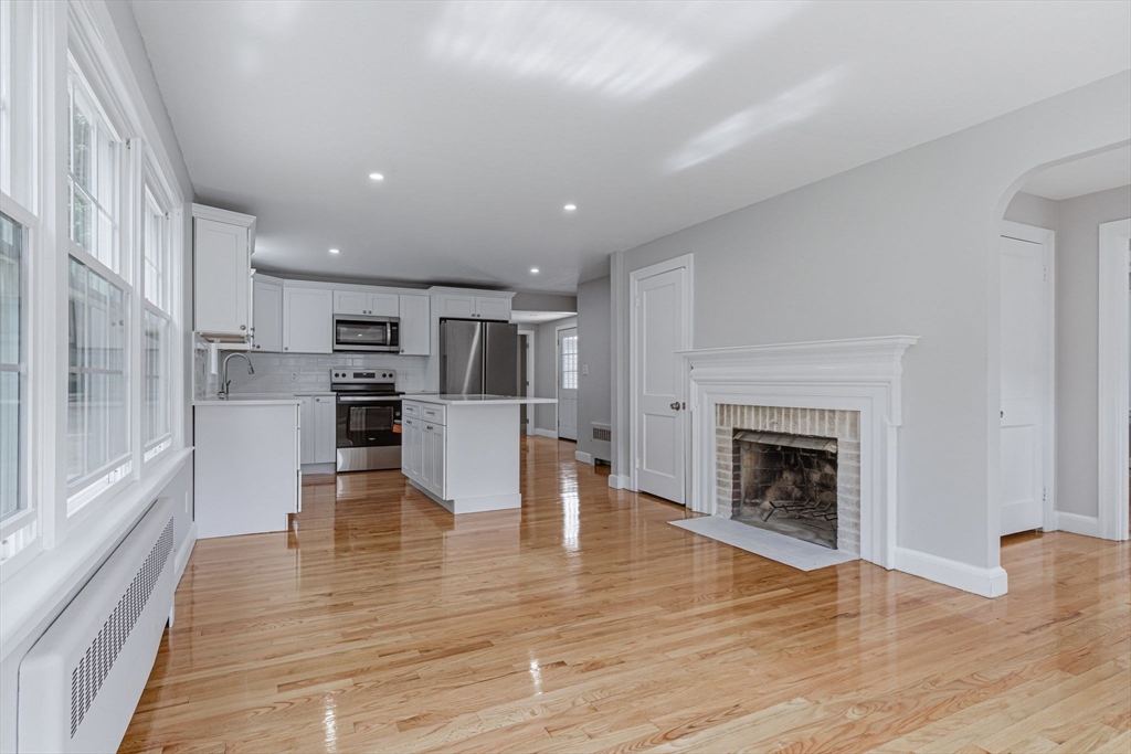 95 Circle Dr