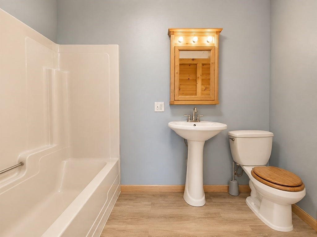 12 Hideaway Vlg #G, Bourne, MA, 12 Hideaway Vlg #G, Bourne, MA Photo #8