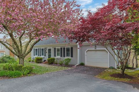 56 Monomoit Ln Chatham MA 02633
