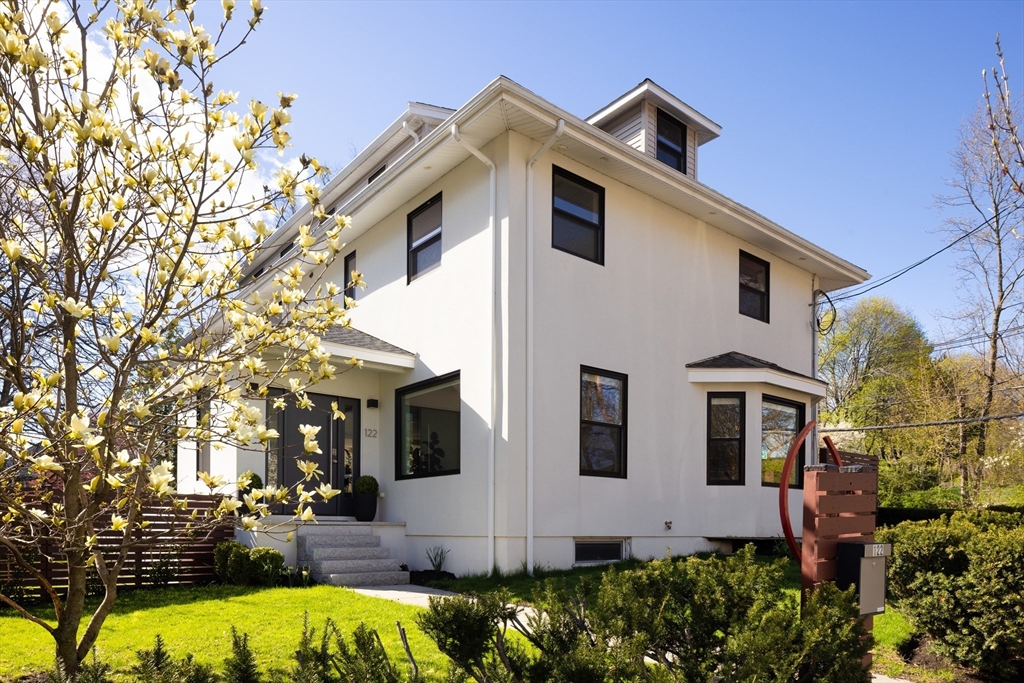 Photo: 122 Garfield St, Watertown, MA Photo: 122 Garfield St, Watertown, MA