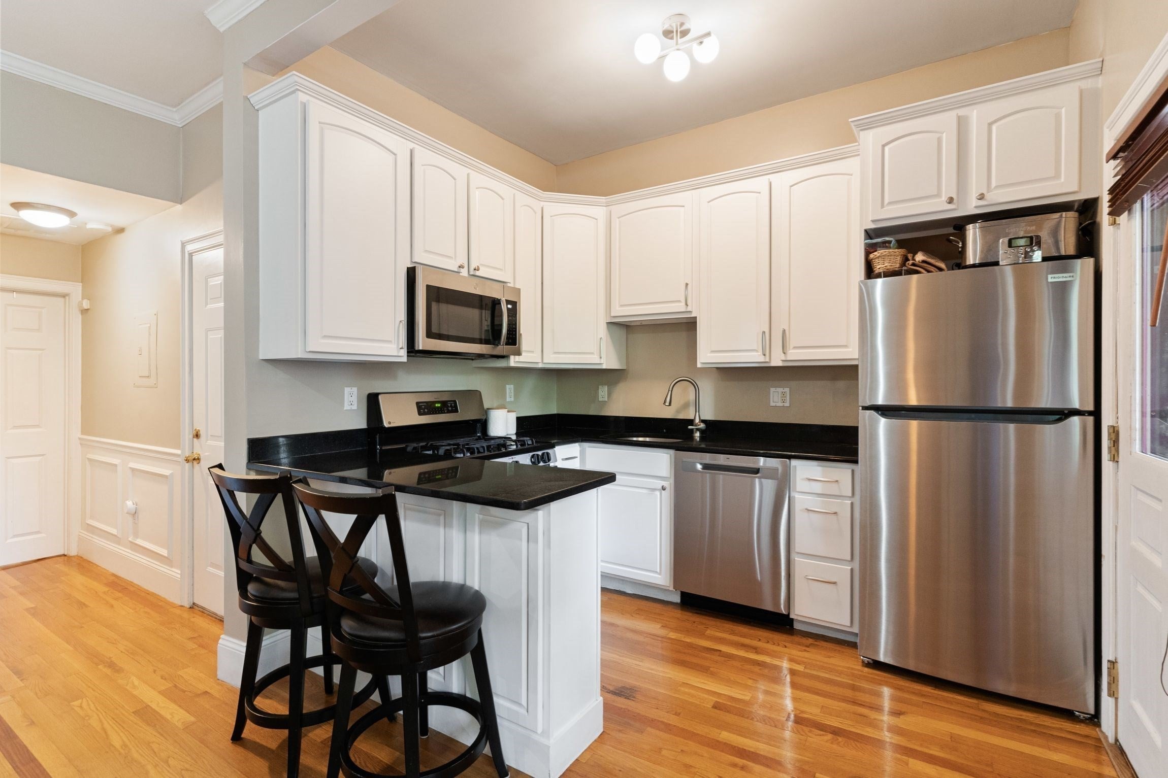 191 W 5th St #1, Boston, MA, 191 W 5th St #1, Boston, MA Photo #5