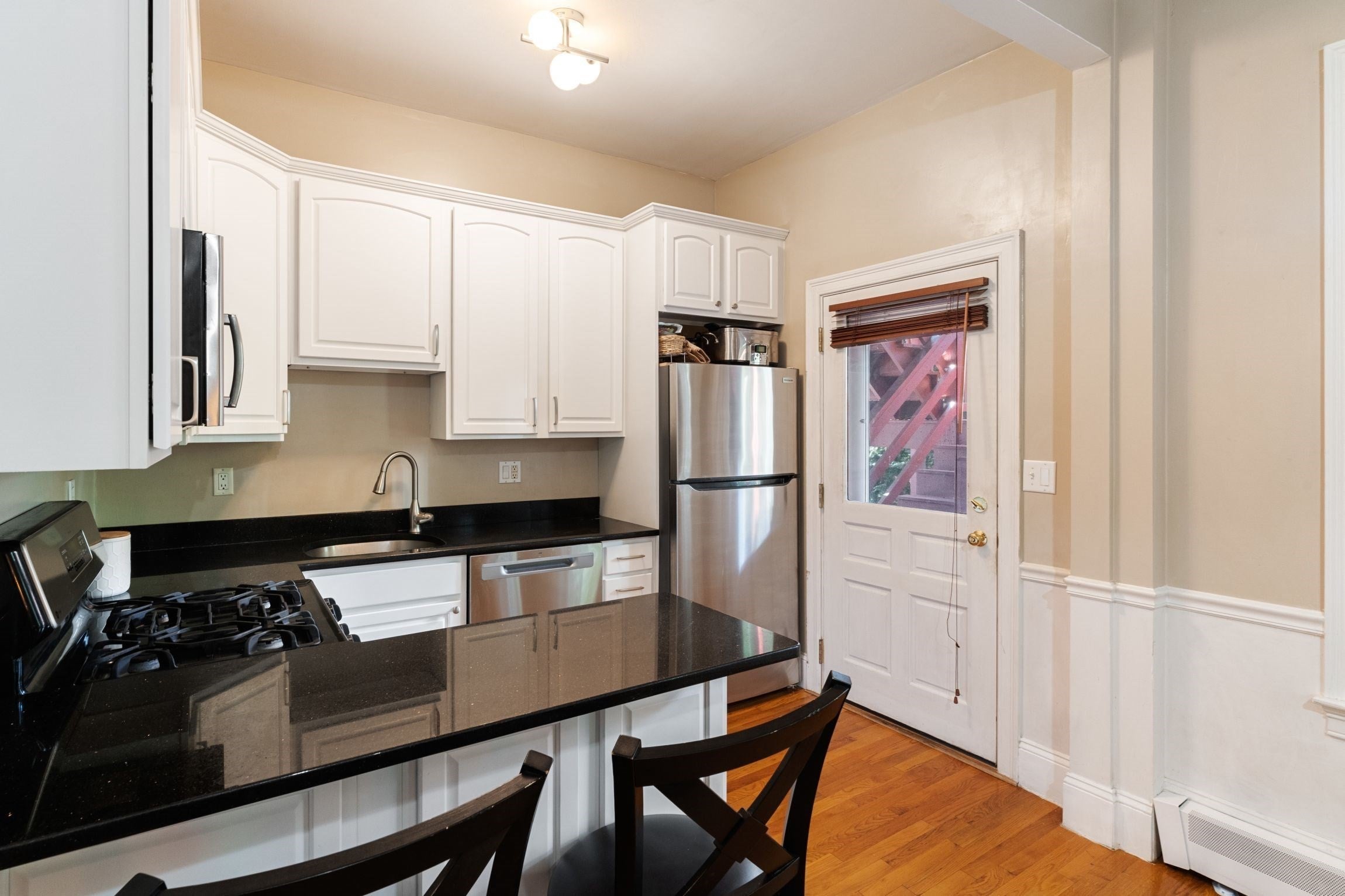 191 W 5th St #1, Boston, MA, 191 W 5th St #1, Boston, MA Photo #6