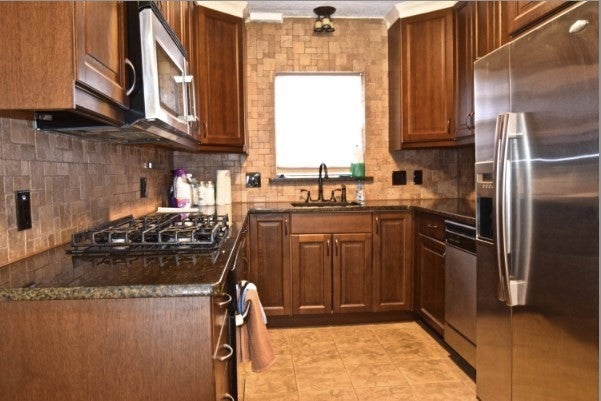 35 Lake Shore Ct #1, Boston, MA, 35 Lake Shore Ct #1, Boston, MA Photo #4