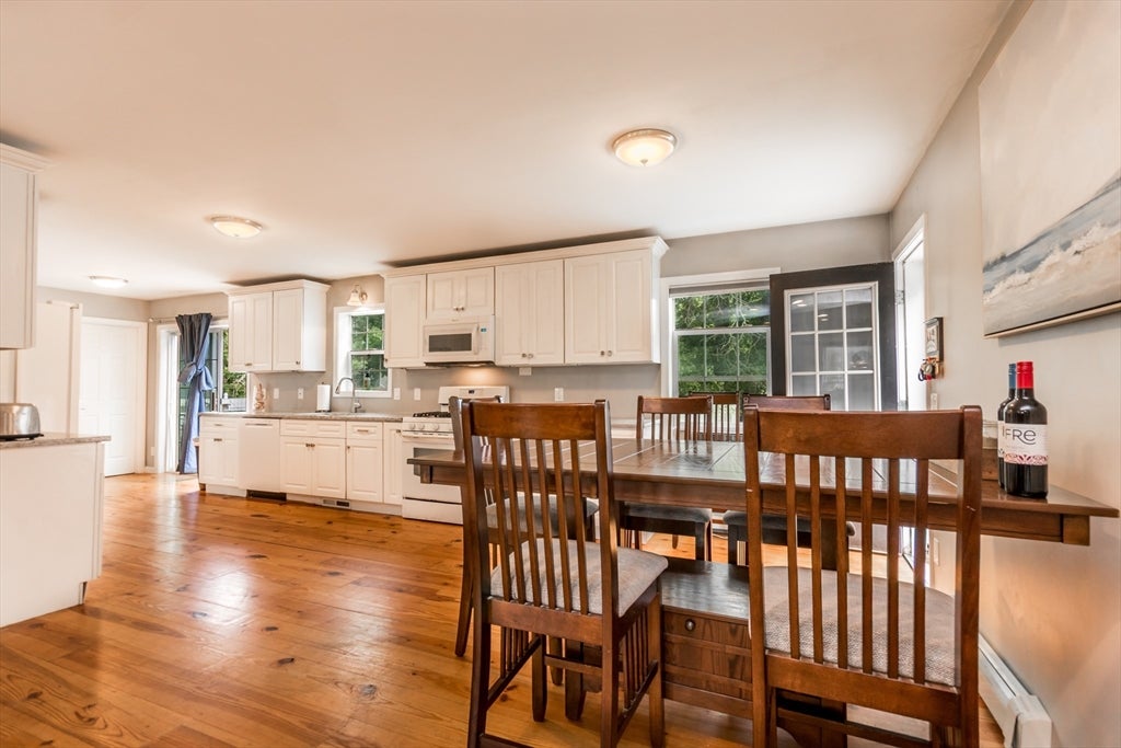 8 Hampden Rd, Falmouth, MA, 8 Hampden Rd, Falmouth, MA Photo #10