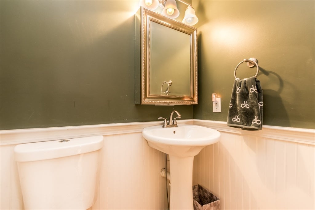 8 Hampden Rd, Falmouth, MA, 8 Hampden Rd, Falmouth, MA Photo #16