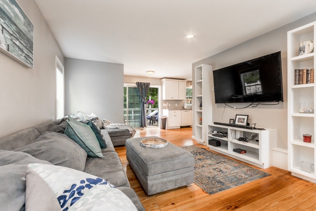 8 Hampden Rd, Falmouth, MA, 8 Hampden Rd, Falmouth, MA Photo #6