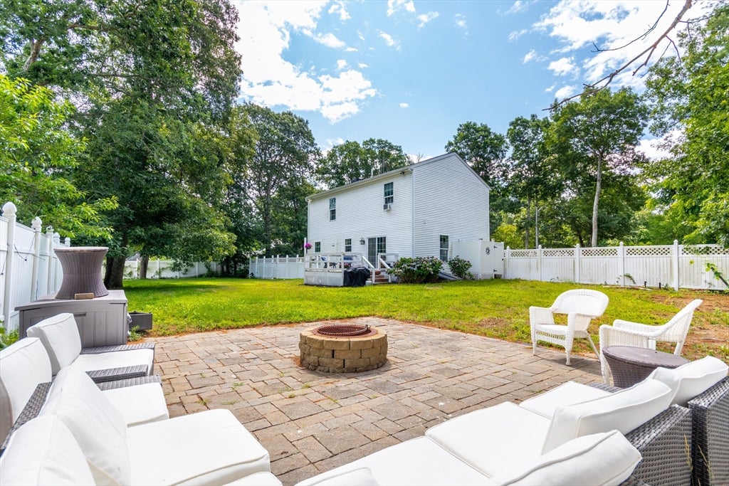 8 Hampden Rd, Falmouth, MA, 8 Hampden Rd, Falmouth, MA Photo #3