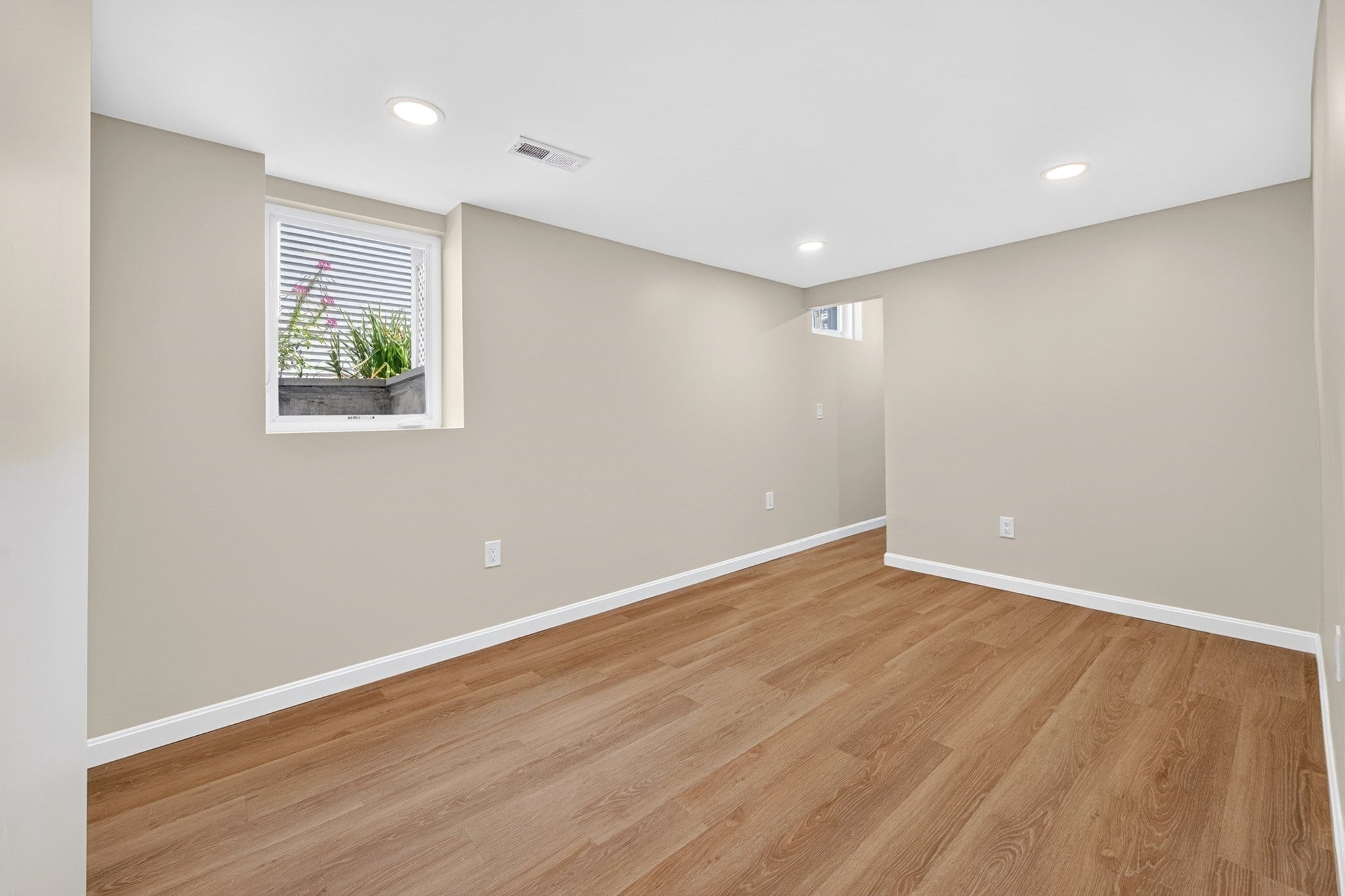 72 Arcadia Ave, Waltham, MA, 72 Arcadia Ave, Waltham, MA Photo #31