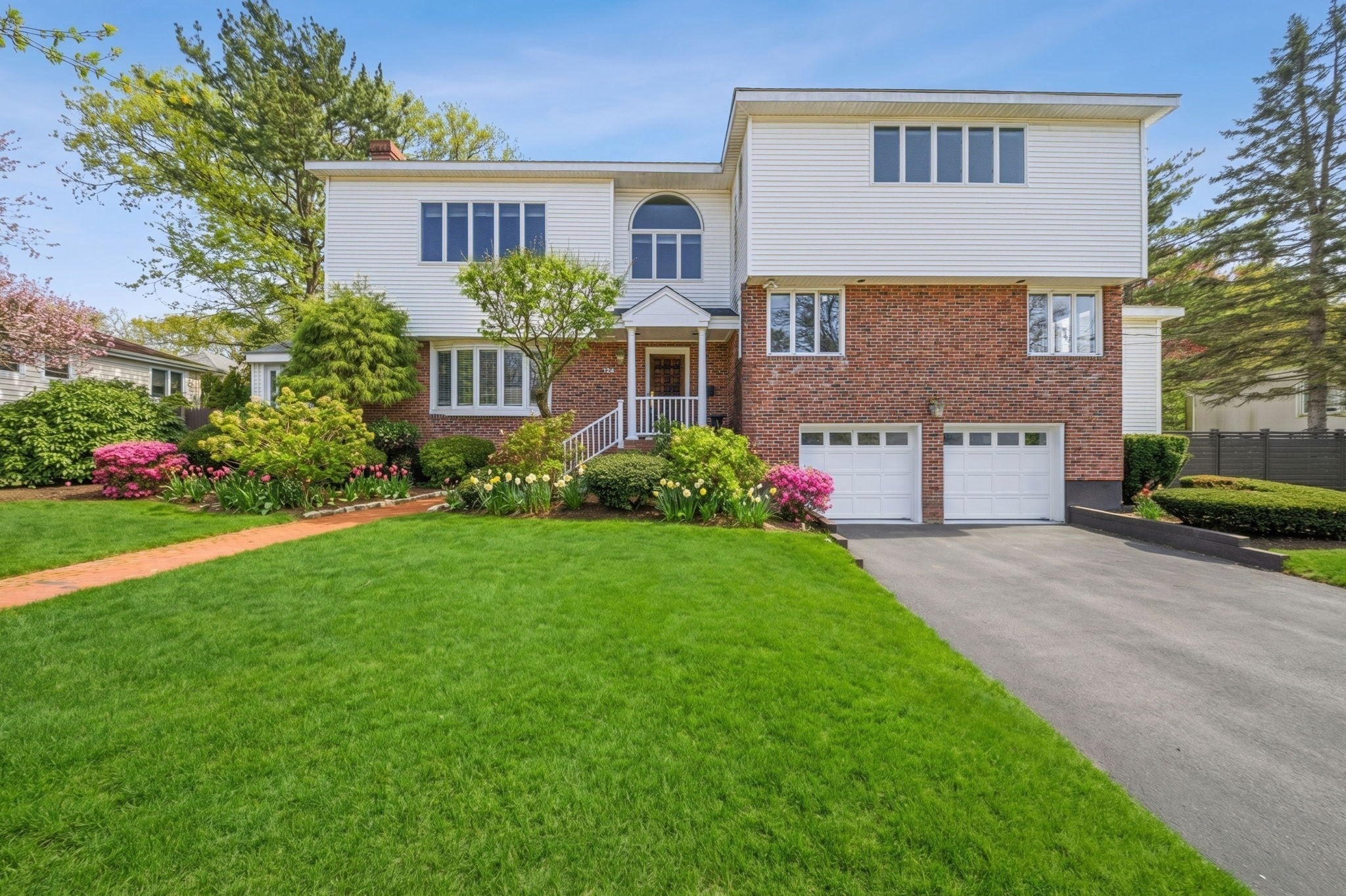 124 Deborah Rd