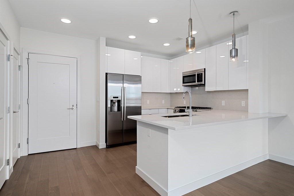 45 Lewis Street 312