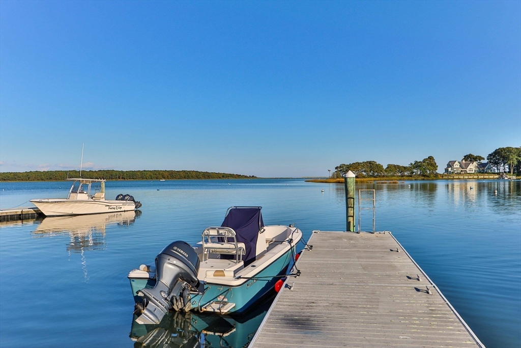 169 Daniels Island Rd