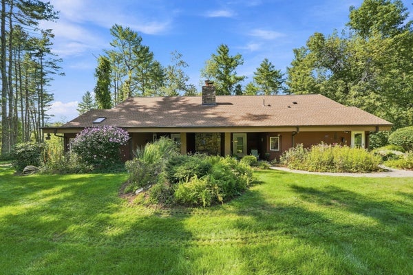 6 RAGGED HILL RD, WARE, MA 01082 - Image d8eb0d4a22d9b13e406241bdee2e6f49/4186457434