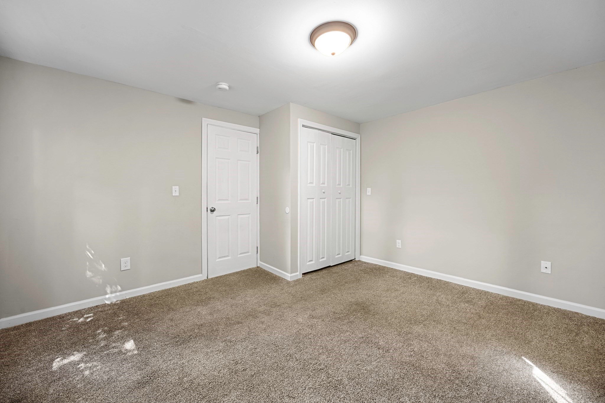 1100 Roosevelt Ave, Springfield, MA Photo #21