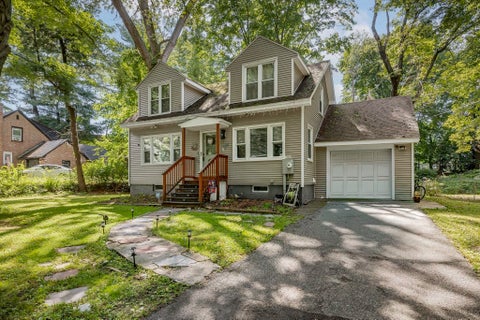 Photo of 1100 Roosevelt Ave, Springfield, MA 01109 (MLS # 73576016)