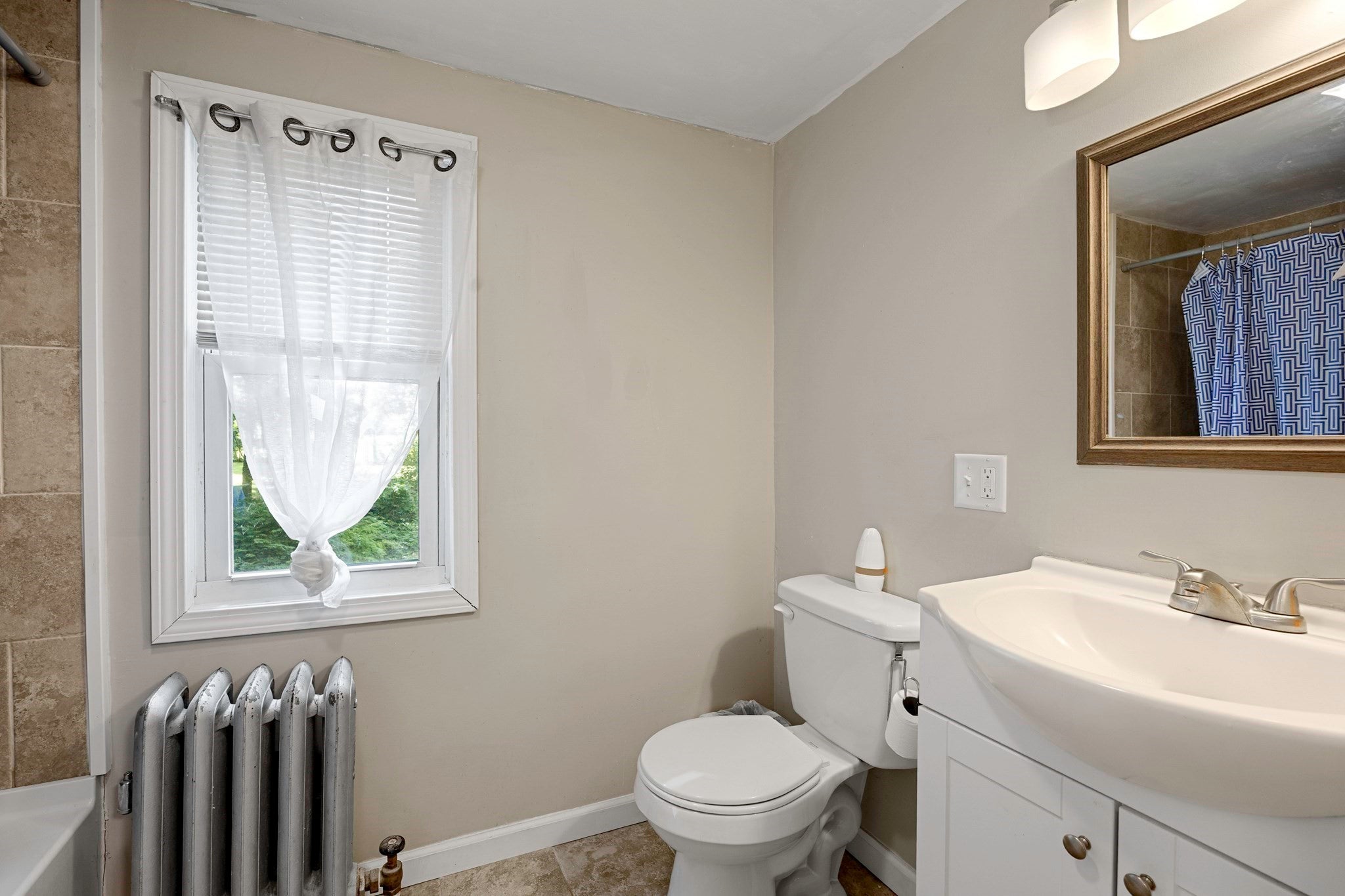 1100 Roosevelt Ave, Springfield, MA Photo #16