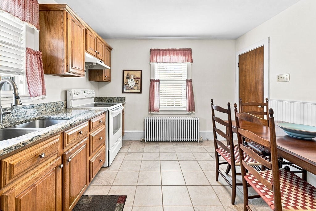 5 Brewster St, New Bedford, MA, 5 Brewster St, New Bedford, MA Photo #11