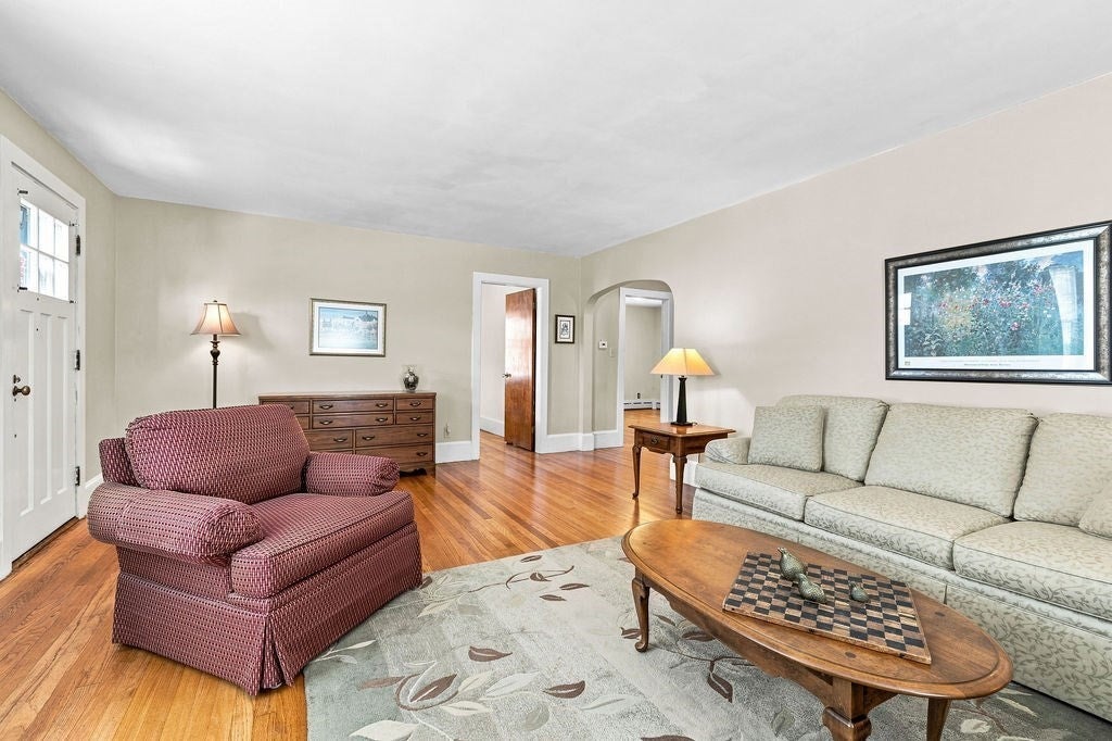 5 Brewster St, New Bedford, MA, 5 Brewster St, New Bedford, MA Photo #7
