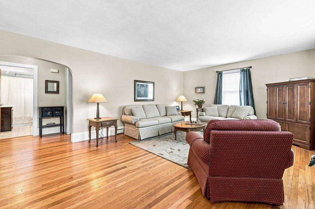 5 Brewster St, New Bedford, MA, 5 Brewster St, New Bedford, MA Photo #6