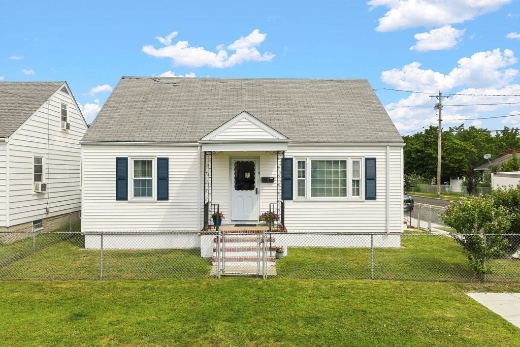 5 Brewster St, New Bedford, MA, 5 Brewster St, New Bedford, MA Photo #20
