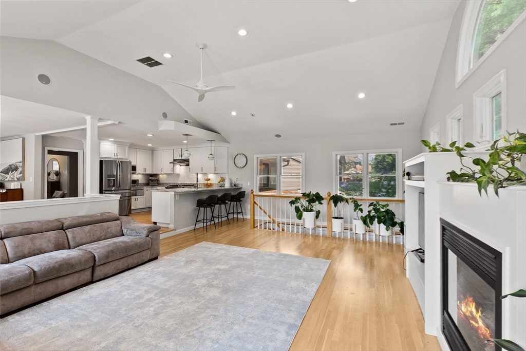20 Countryside Ln