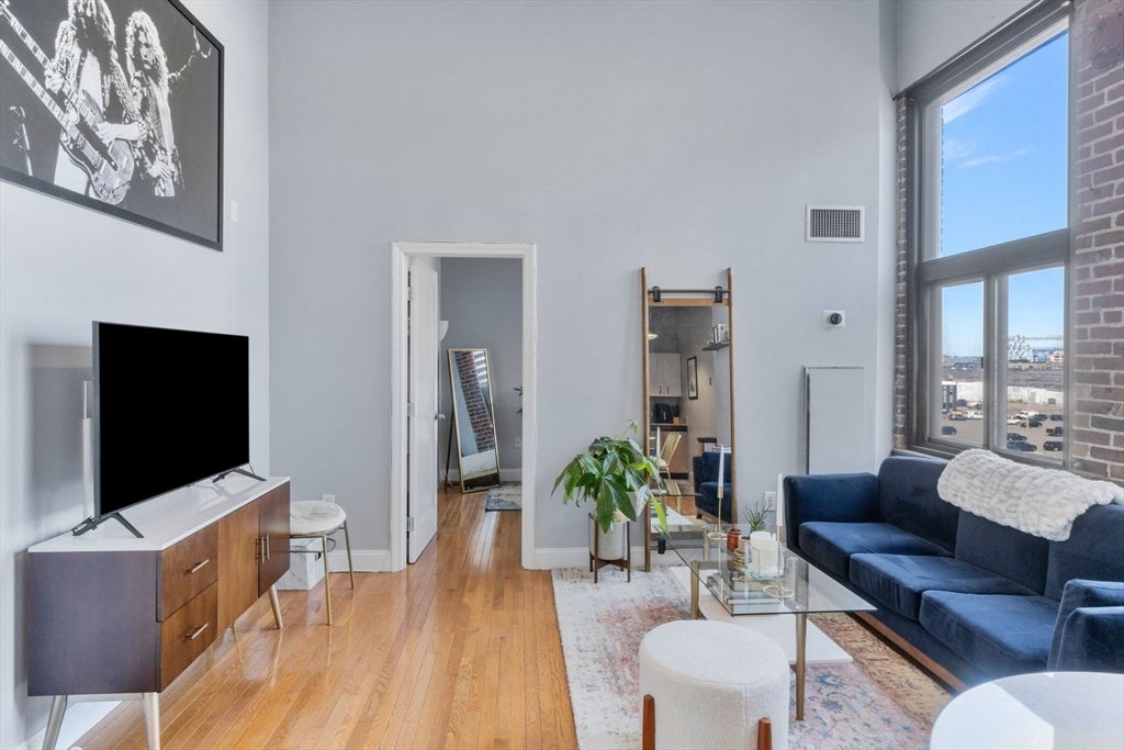 320 W 2nd St #504, Boston, MA, 320 W 2nd St #504, Boston, MA Photo #3