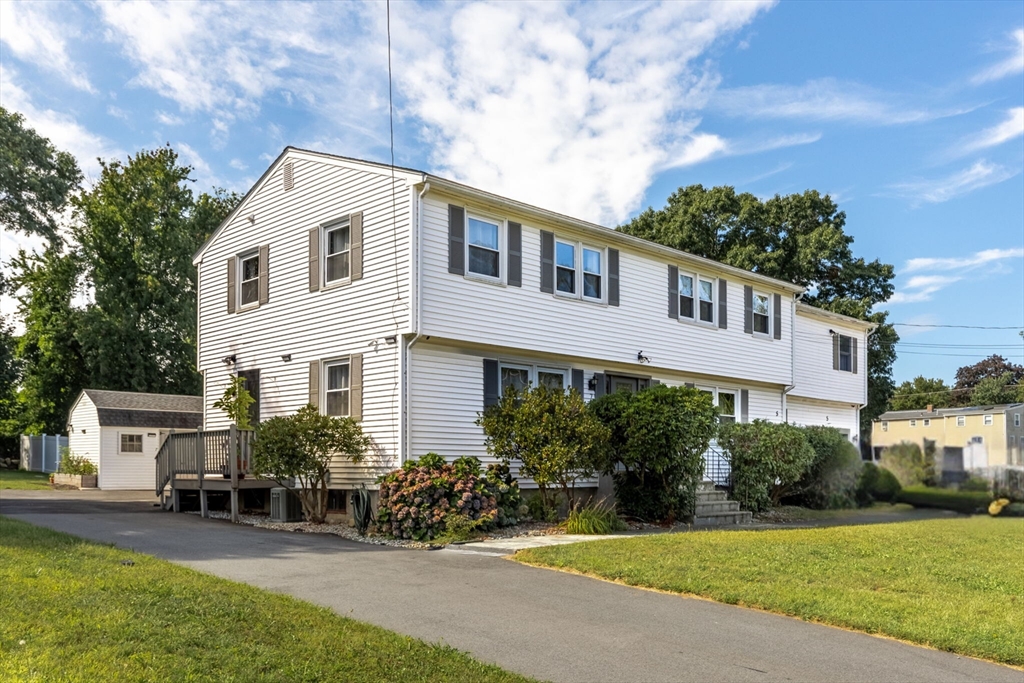 View Billerica, MA 01821 condo