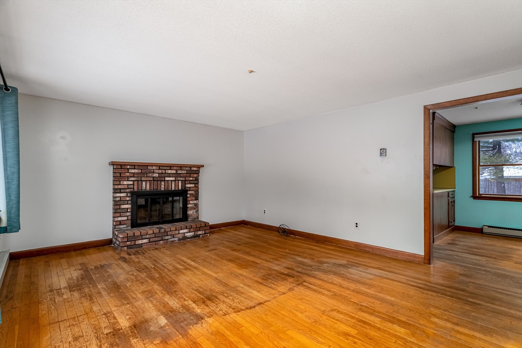 10 Jonathan Dr