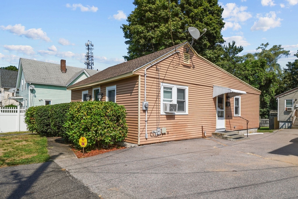 13 Stanley Ave
