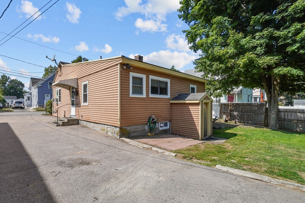 13 Stanley Ave