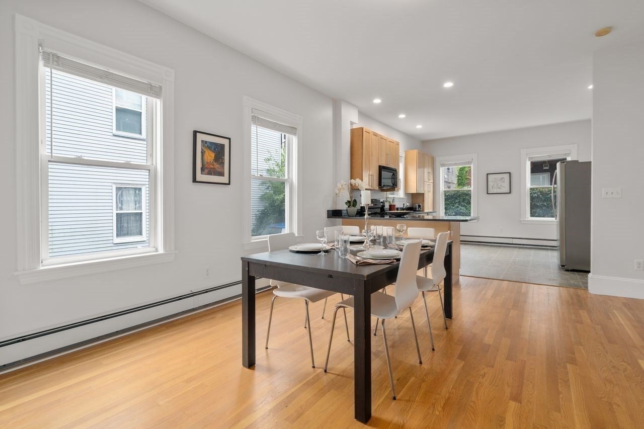 82 Tuttle St 1