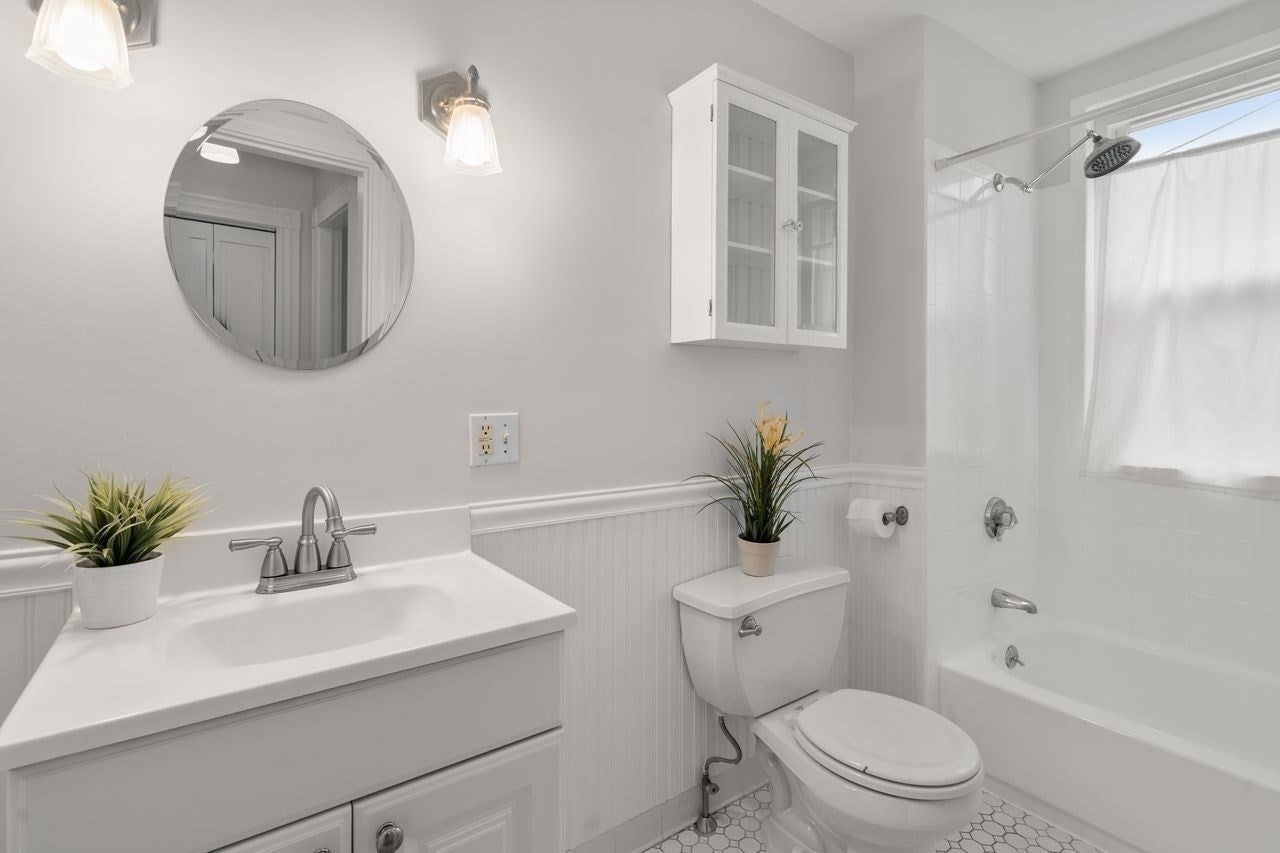 82 Tuttle St #1, Boston, MA Photo #12
