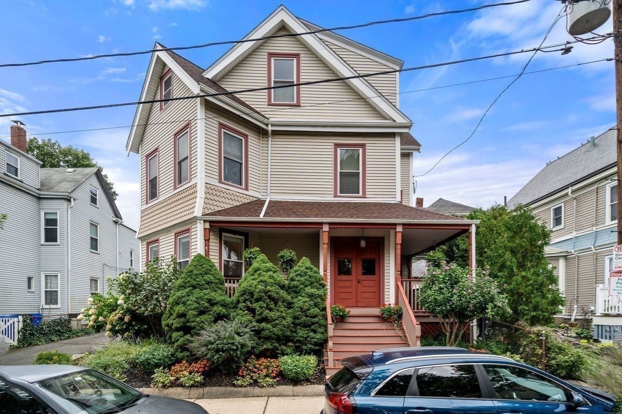 82 Tuttle St #1, Boston, MA Photo #18