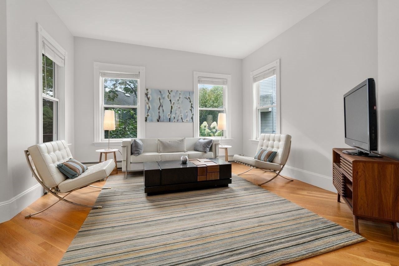 82 Tuttle St 1