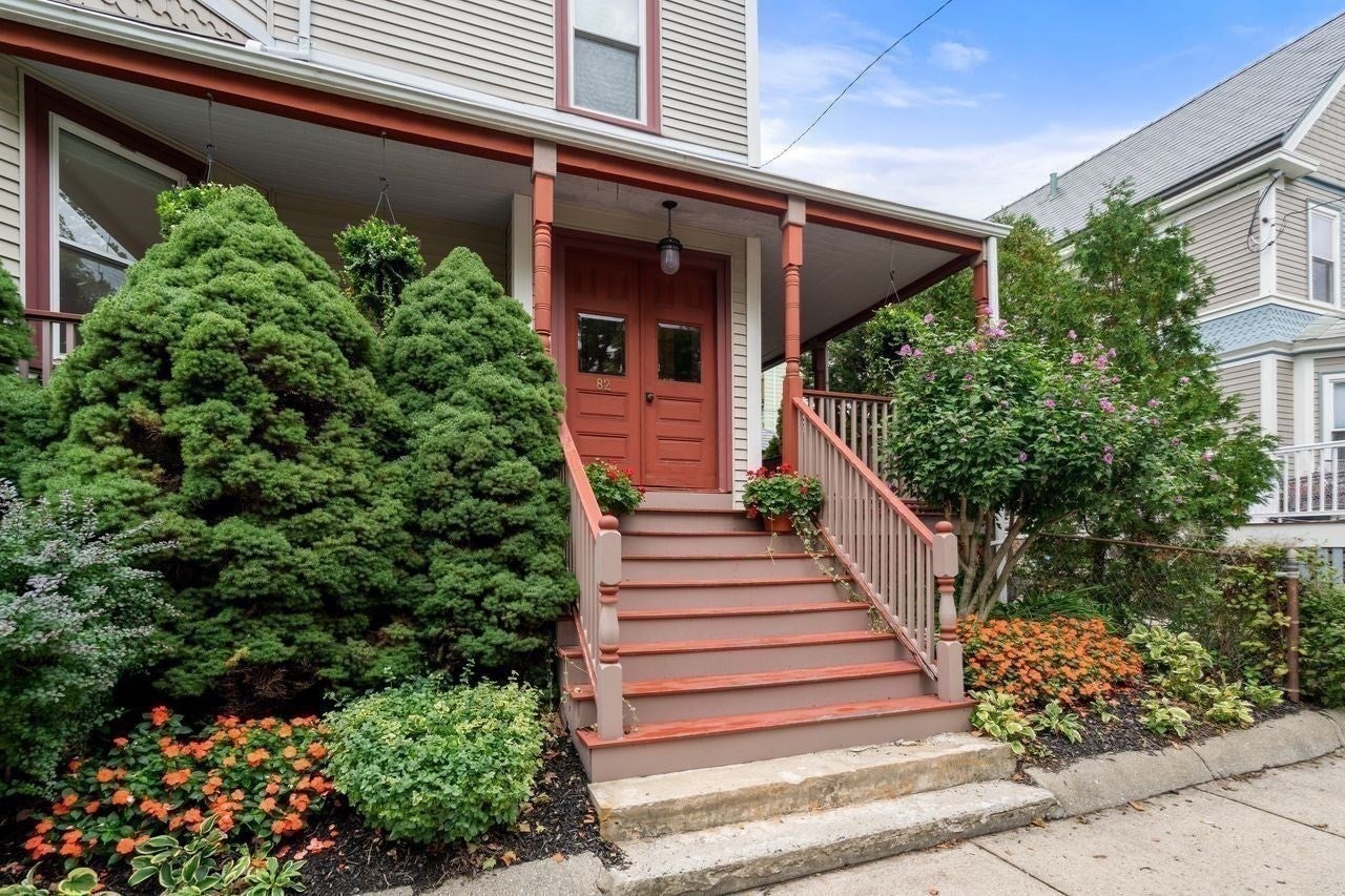 82 Tuttle St #1, Boston, MA Photo #17
