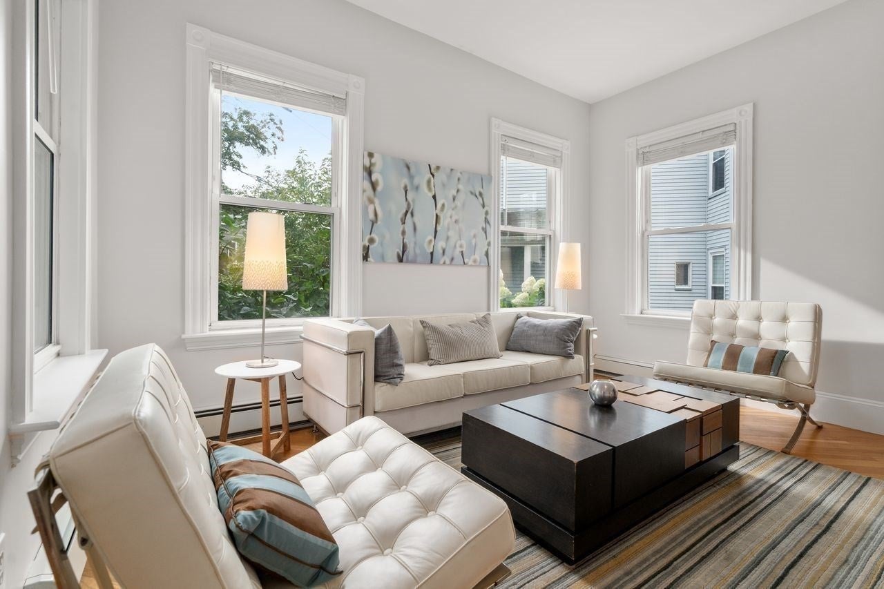 82 Tuttle St 1