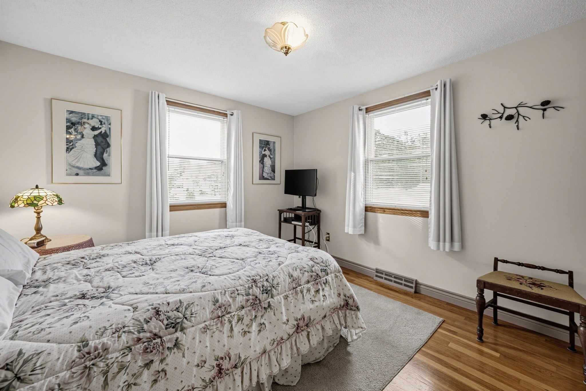 7 Phyllis Drive, Billerica, MA Photo #15