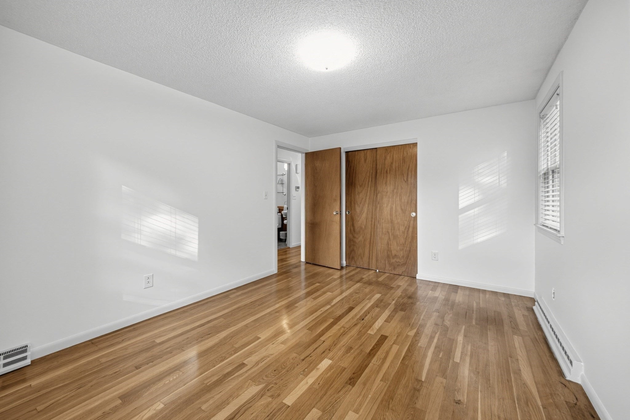 7 Phyllis Drive, Billerica, MA Photo #24
