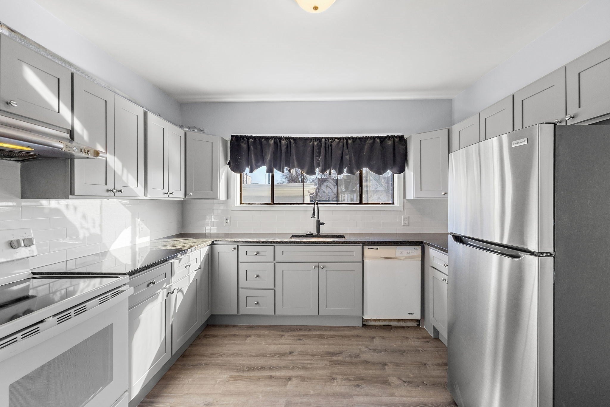 403-405 Ferry St, Malden, MA, 403-405 Ferry St, Malden, MA Photo #4