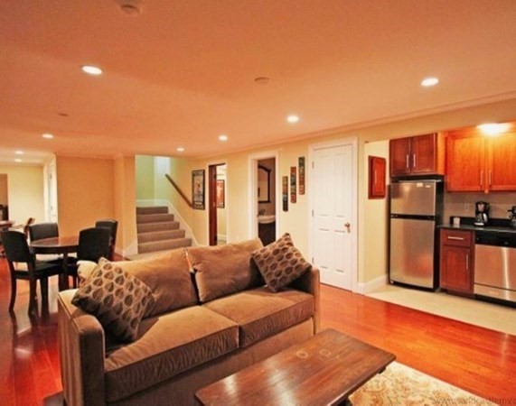 385 Barnes Rd Ob534
